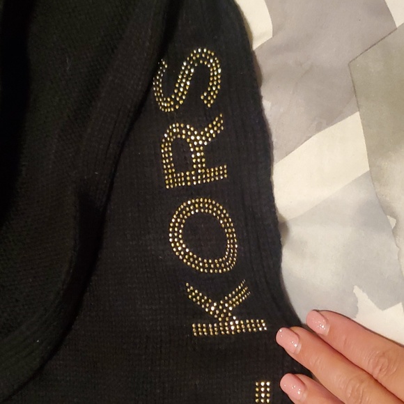 NWT Michael Kors Black Scarf - Picture 3 of 9